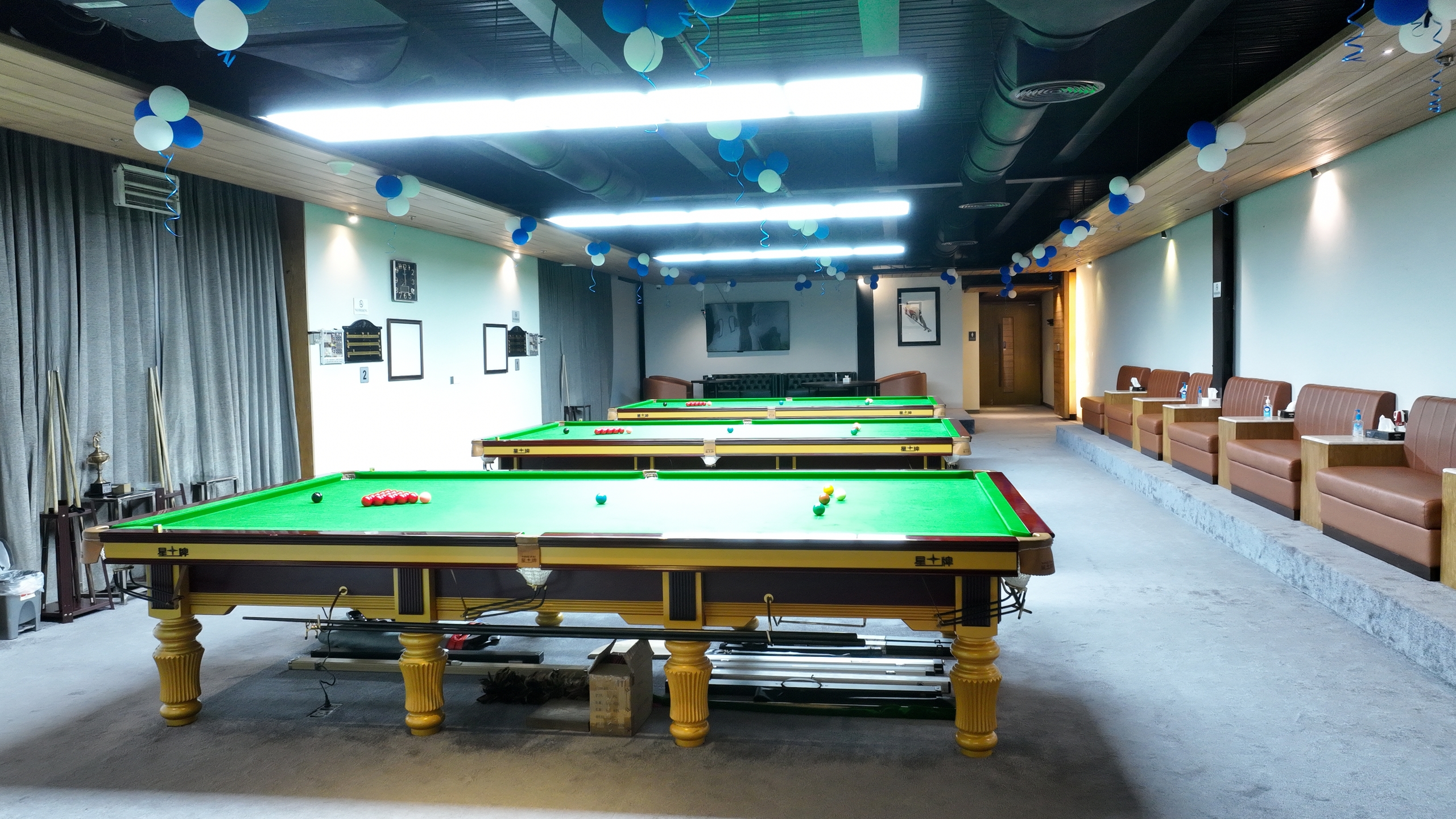 Club Cuts Interior